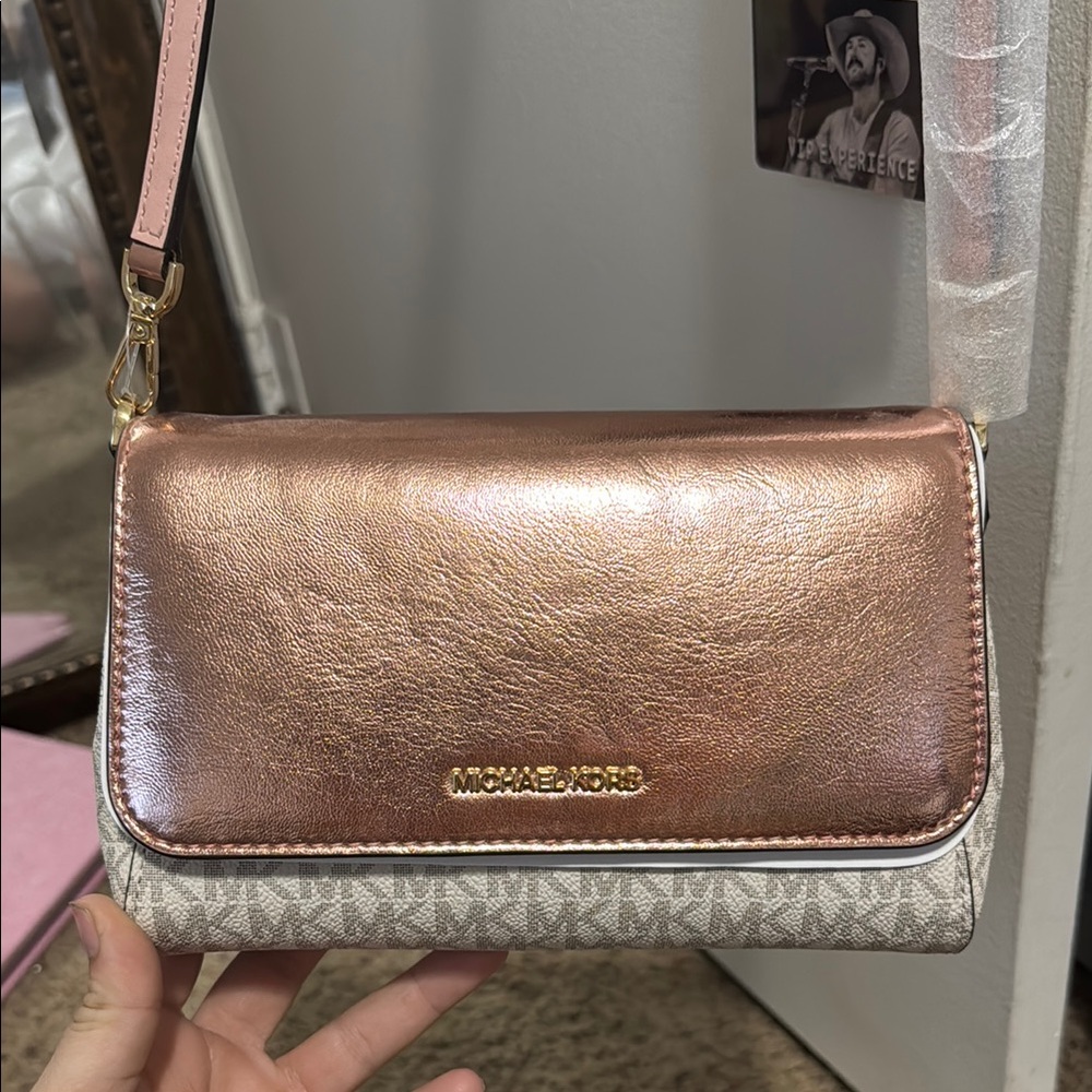 Michael Kors Gold and pink crossbody with Elegant Design